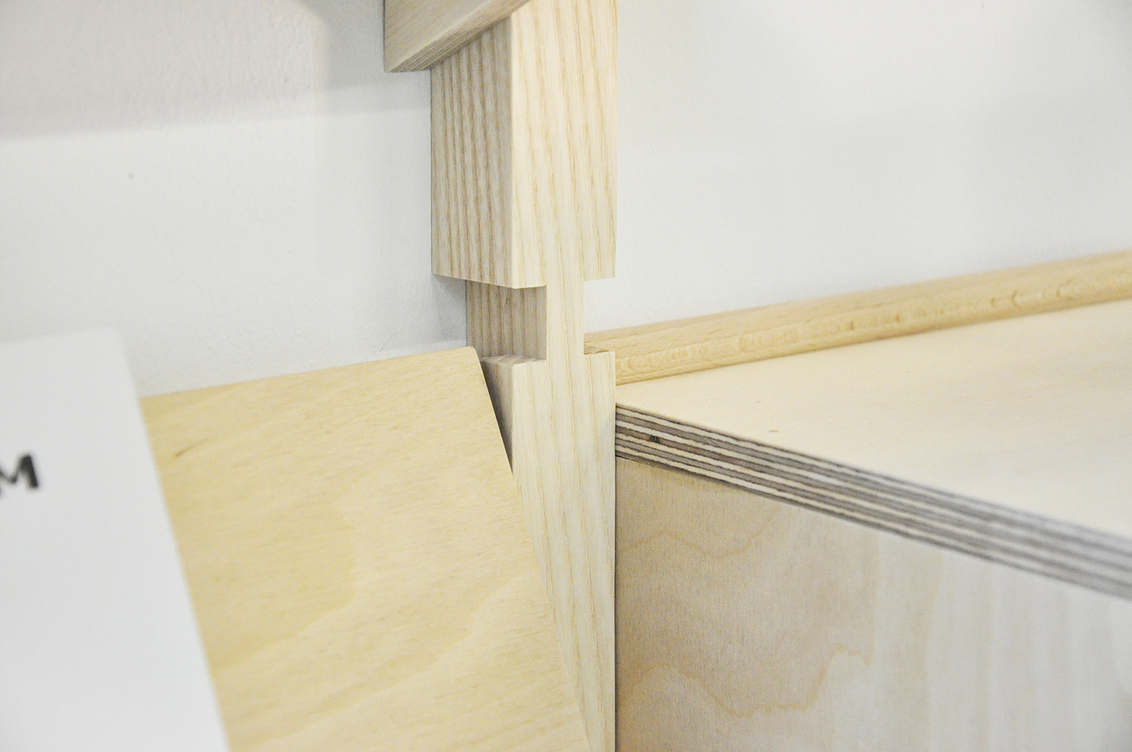  Design Amorce Studio Display Modular Shelf 